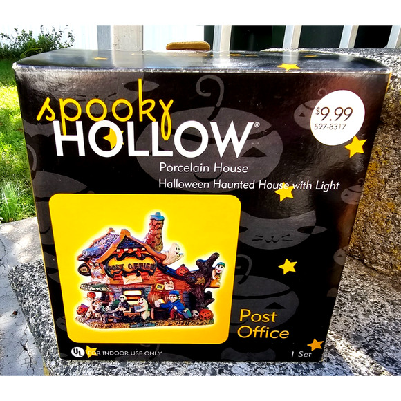 2002 Spooky Hollow POST OFFICE Lighted Halloween House Porcelain Figure - Picture 3 of 4
